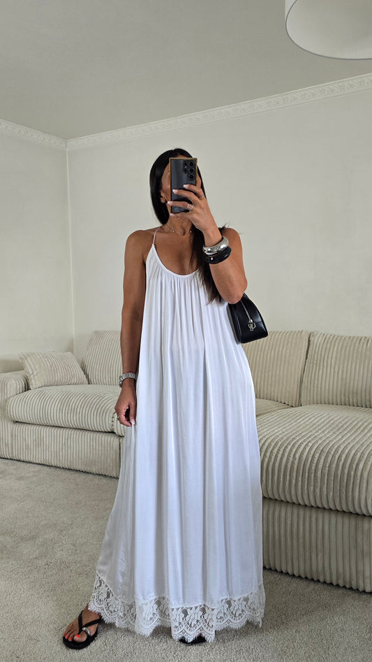 Robe longue - dentelle blanche