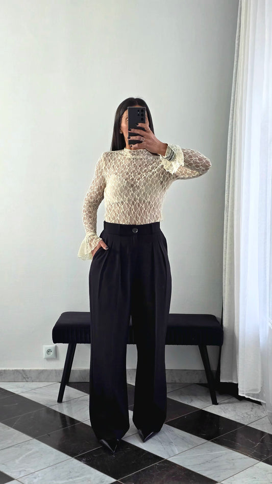 Top en dentelle manches volantées – Écru