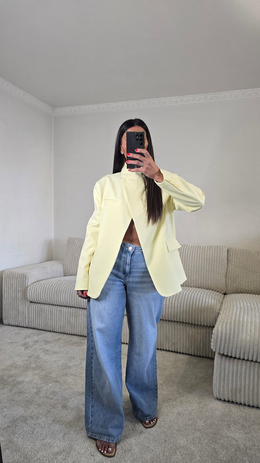 Blazer asymétrique structuré – jaune beurre lumineux