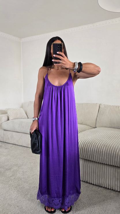 Robe longue - dentelle violette