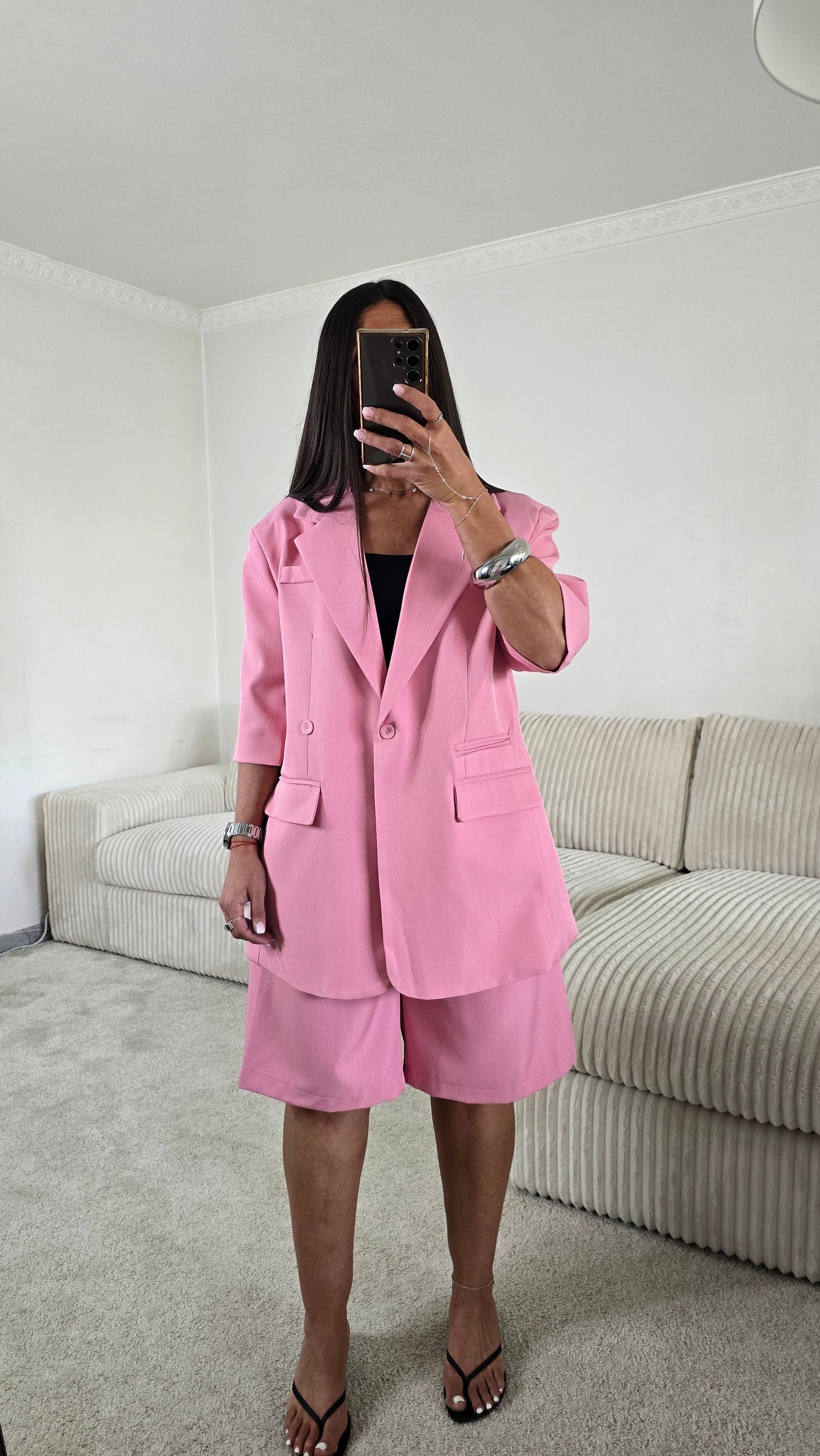 Blazer rose manches courtes ajustable – style chic & sophistiqué