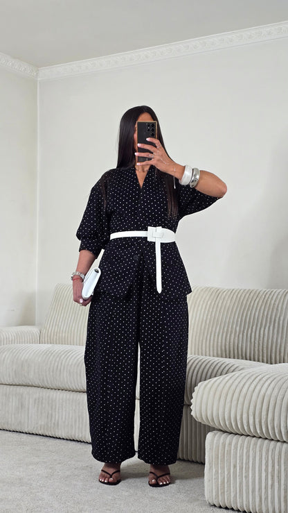 Veste noire à pois manches courtes – style chic & rétro moderne