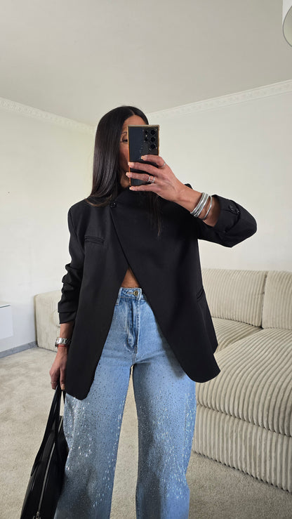 Blazer asymétrique structuré – noir intemporel