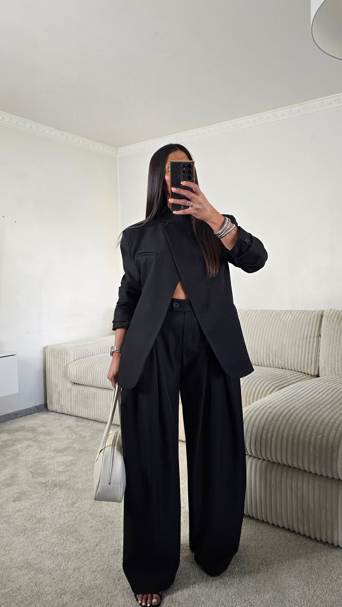 Blazer asymétrique structuré – noir intemporel