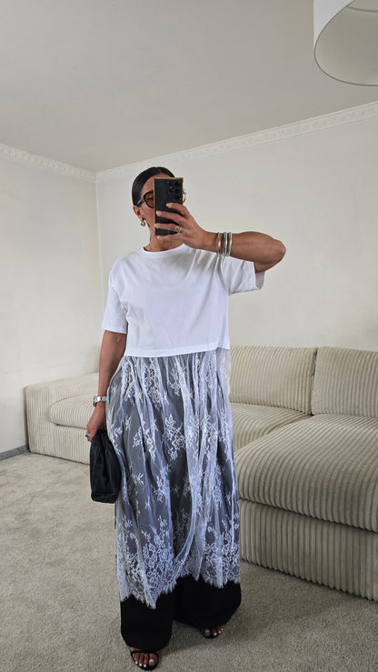 T-shirt dentelle signature – blanc lumineux