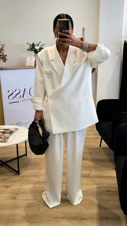 Sac en Cuir Noir – Élégance texturée & détails tendance