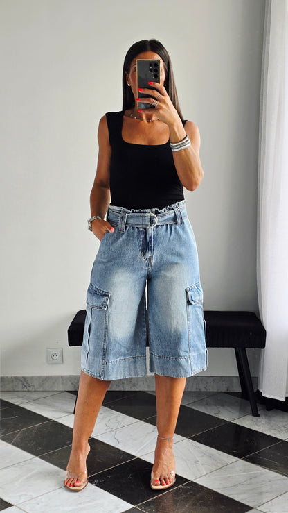 Bermuda cargo ceinturé – Détail paperbag