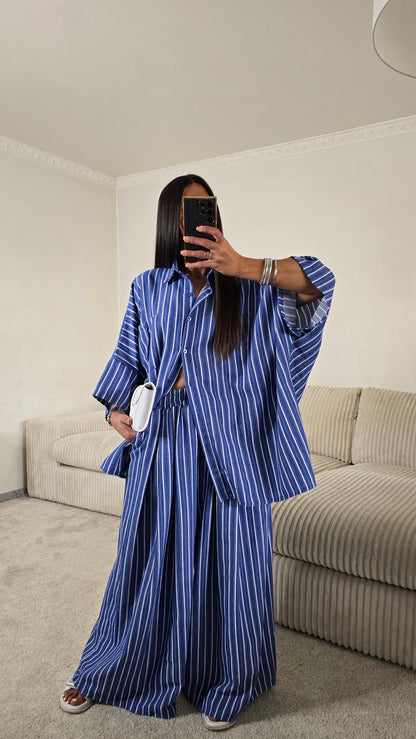 Précommande – Expédition à partir du 28/04/26.          Ensemble Rayé Chemise Oversize + Pantalon Palazzo – Bleu