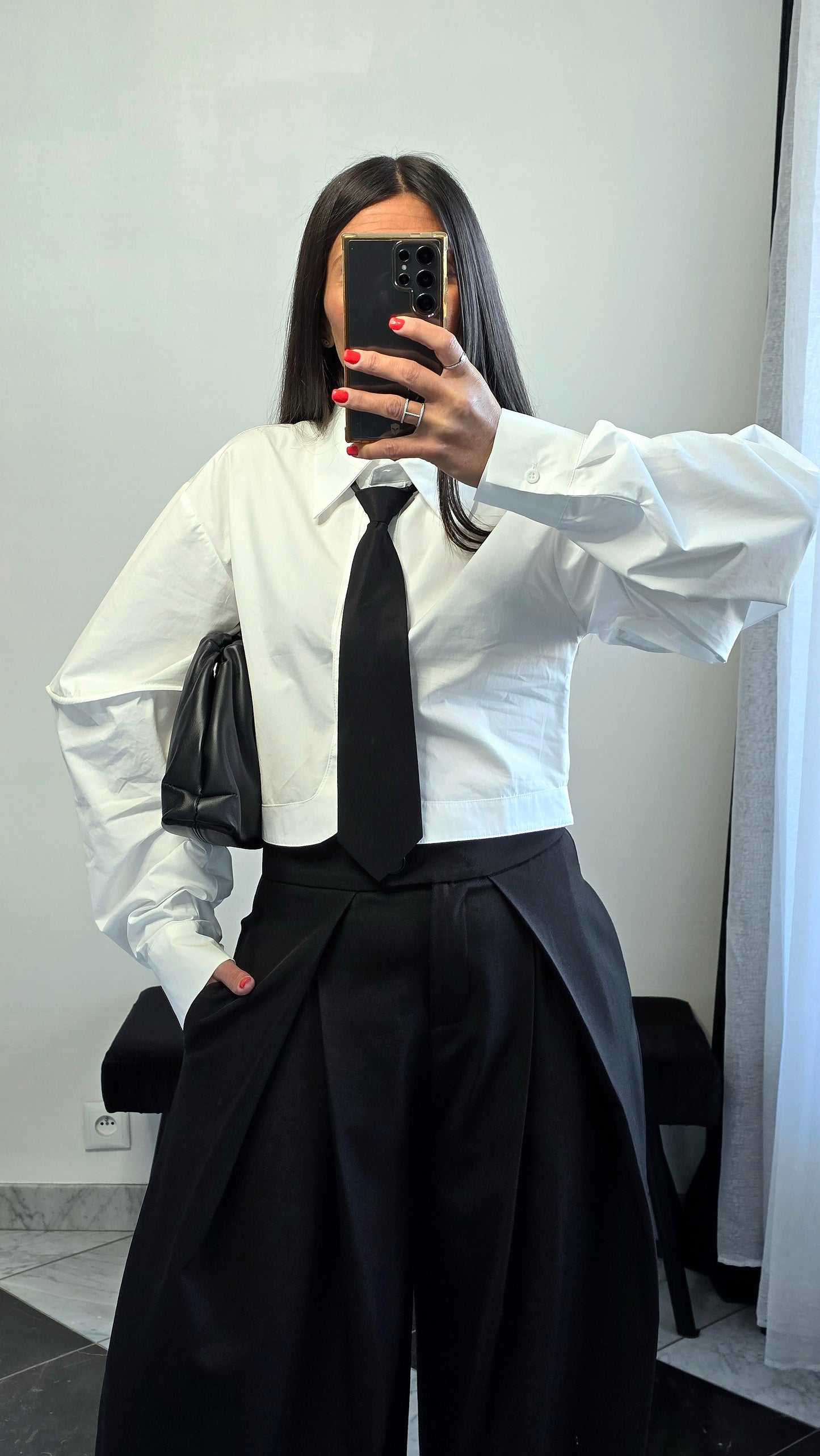 Chemise crop avec cravate amovible – blanc