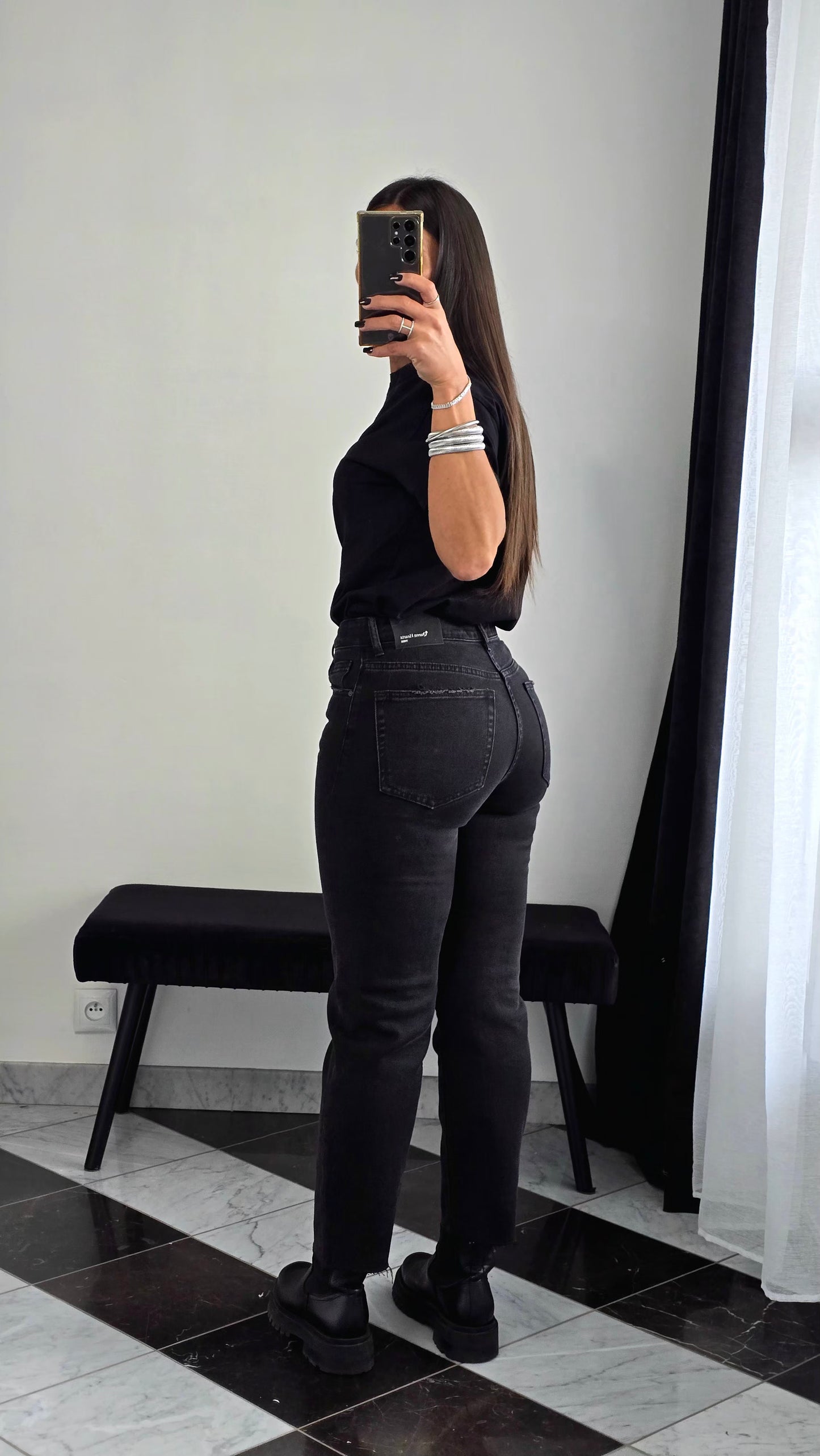 Jean Mom fit Taille Haute – Noir Profond