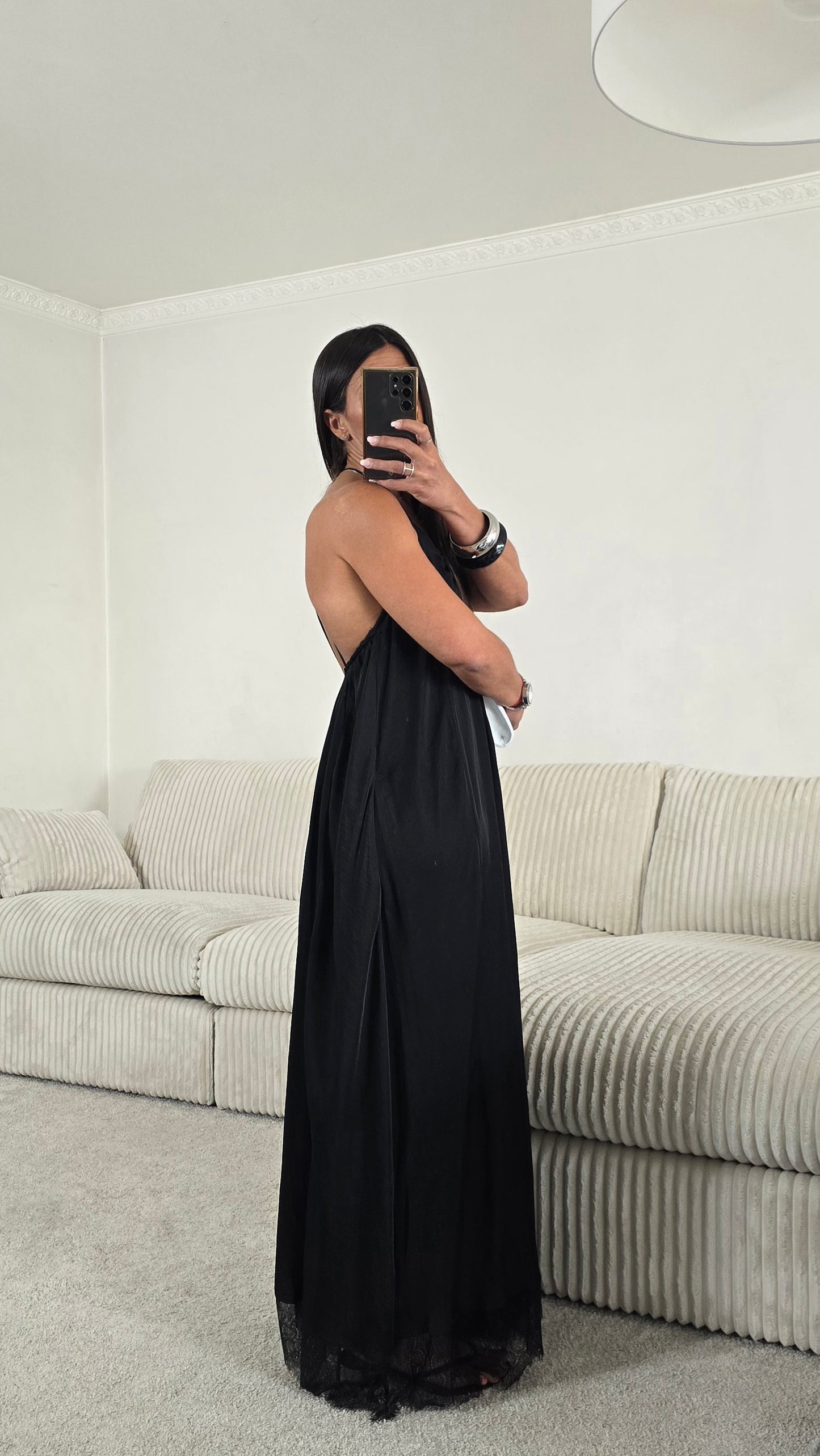 Robe longue dos nu dentelle noire