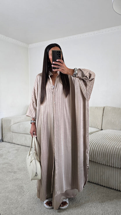Ensemble satin texturé fluide – taupe