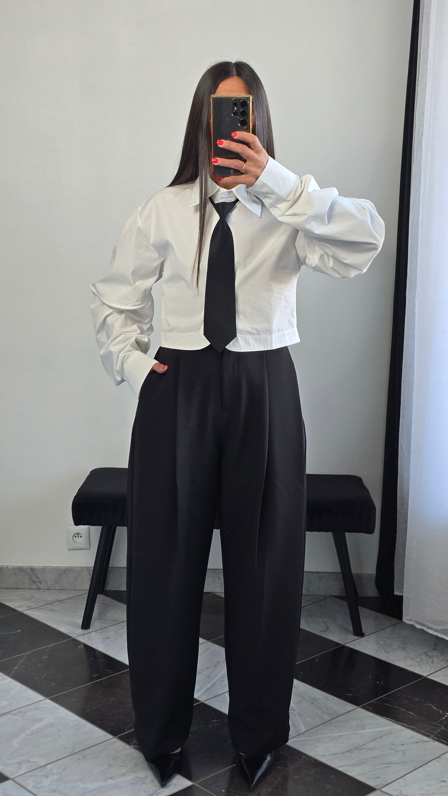 Pantalon wide leg noir taille haute – tailoring fluide structuré