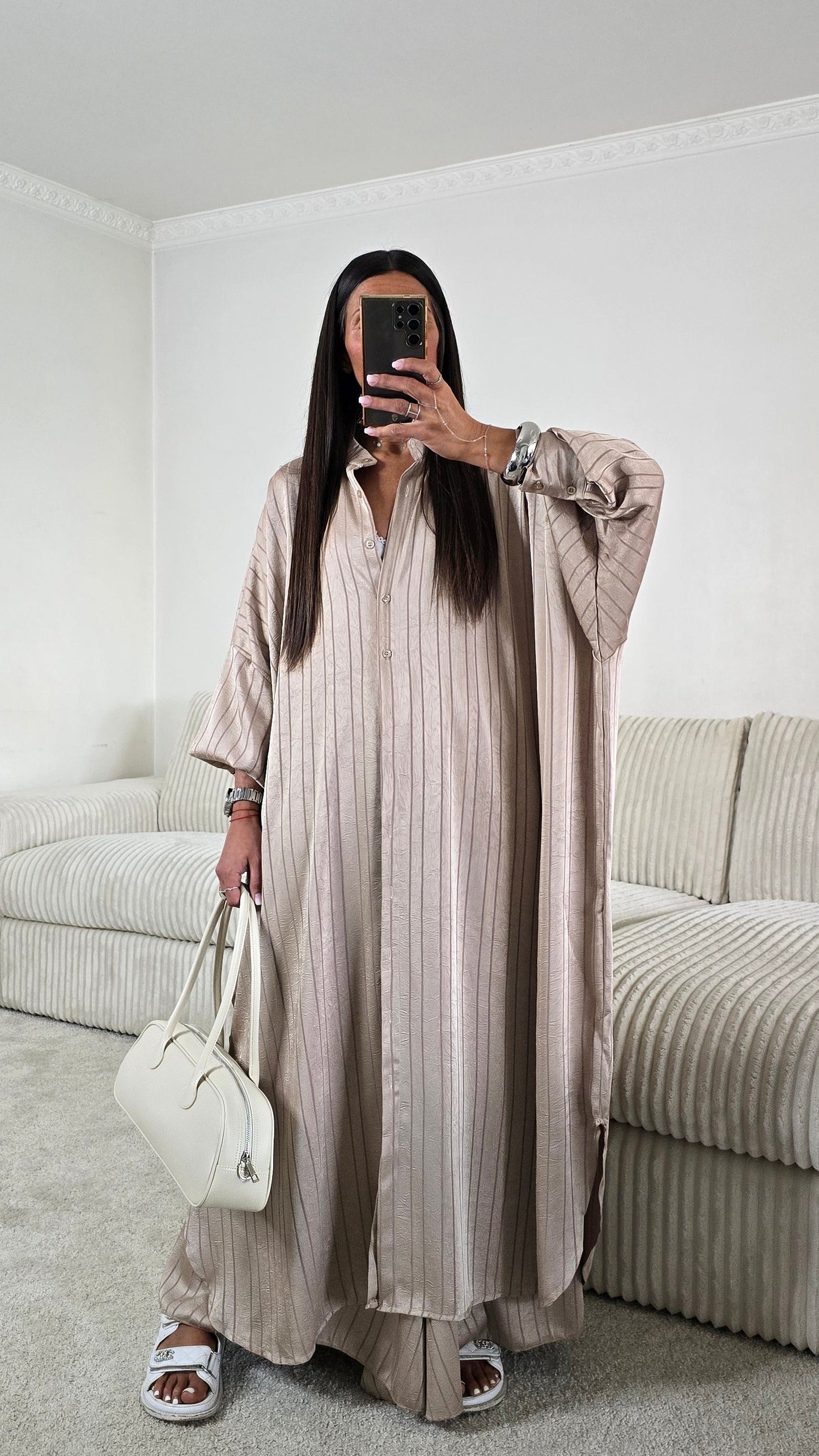 Ensemble satin texturé fluide – taupe