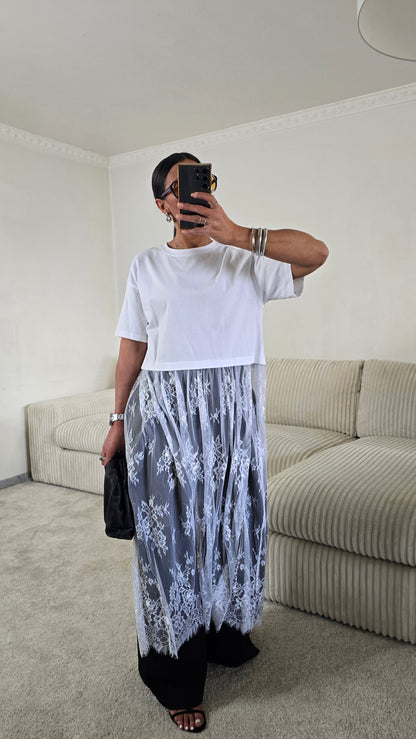 T-shirt dentelle signature – blanc lumineux