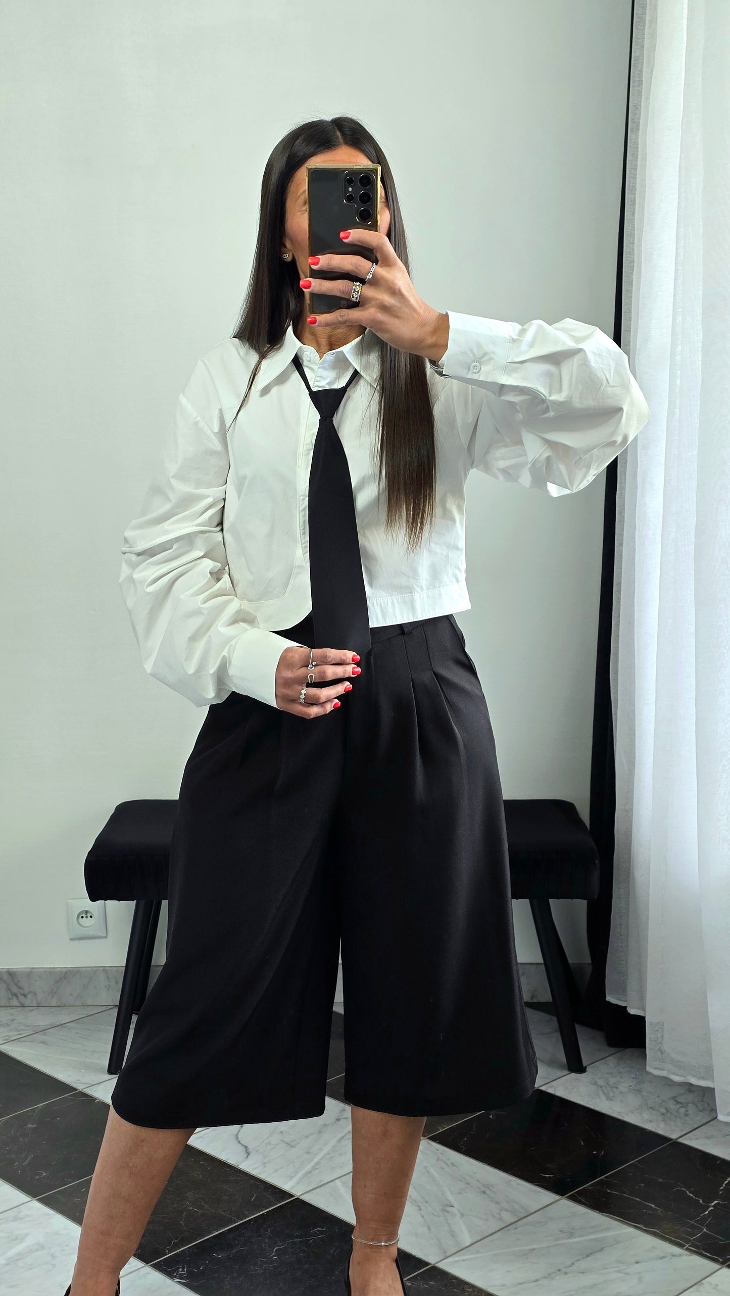 Chemise crop avec cravate amovible – blanc