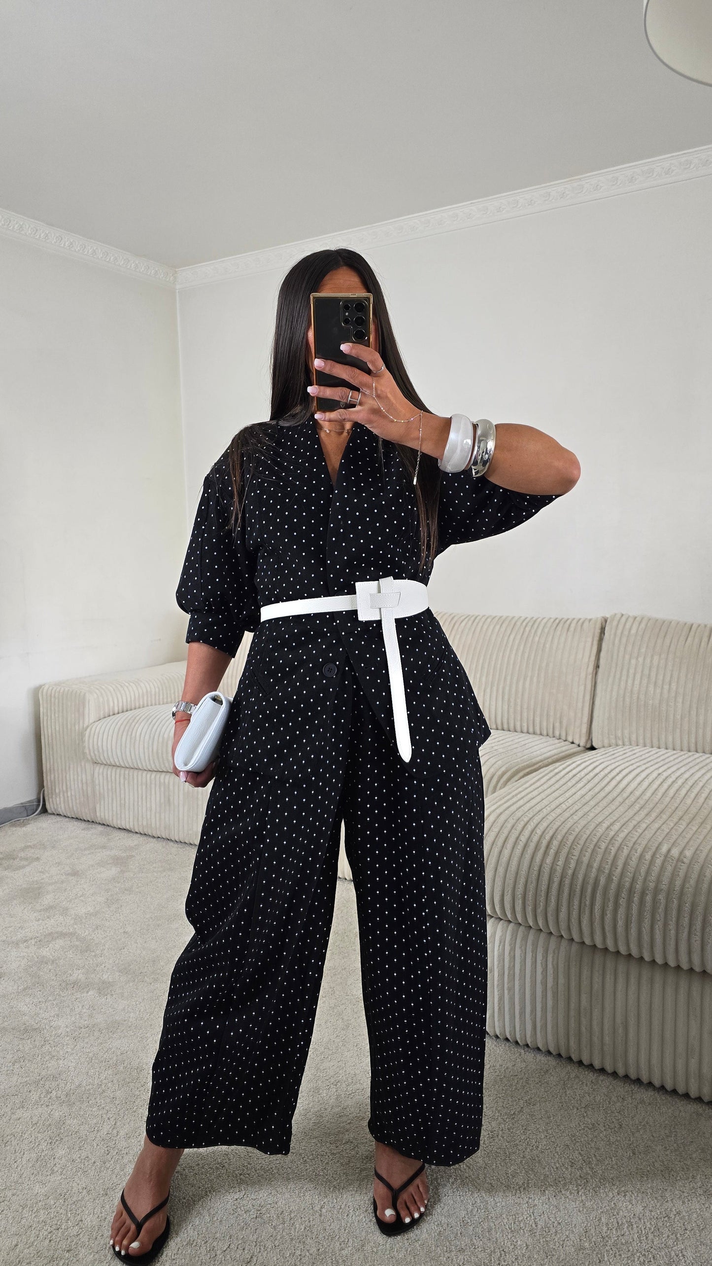 Veste noire à pois manches courtes – style chic & rétro moderne