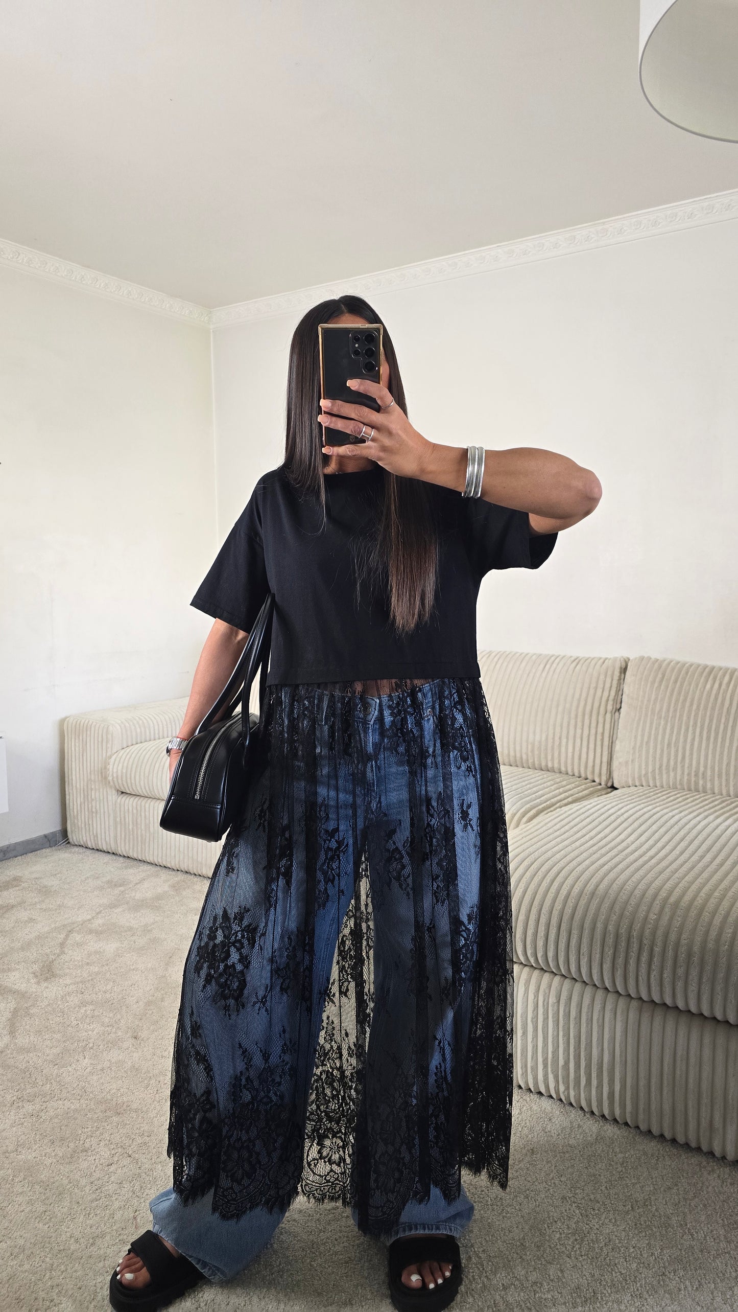 T-shirt dentelle signature – noir intense