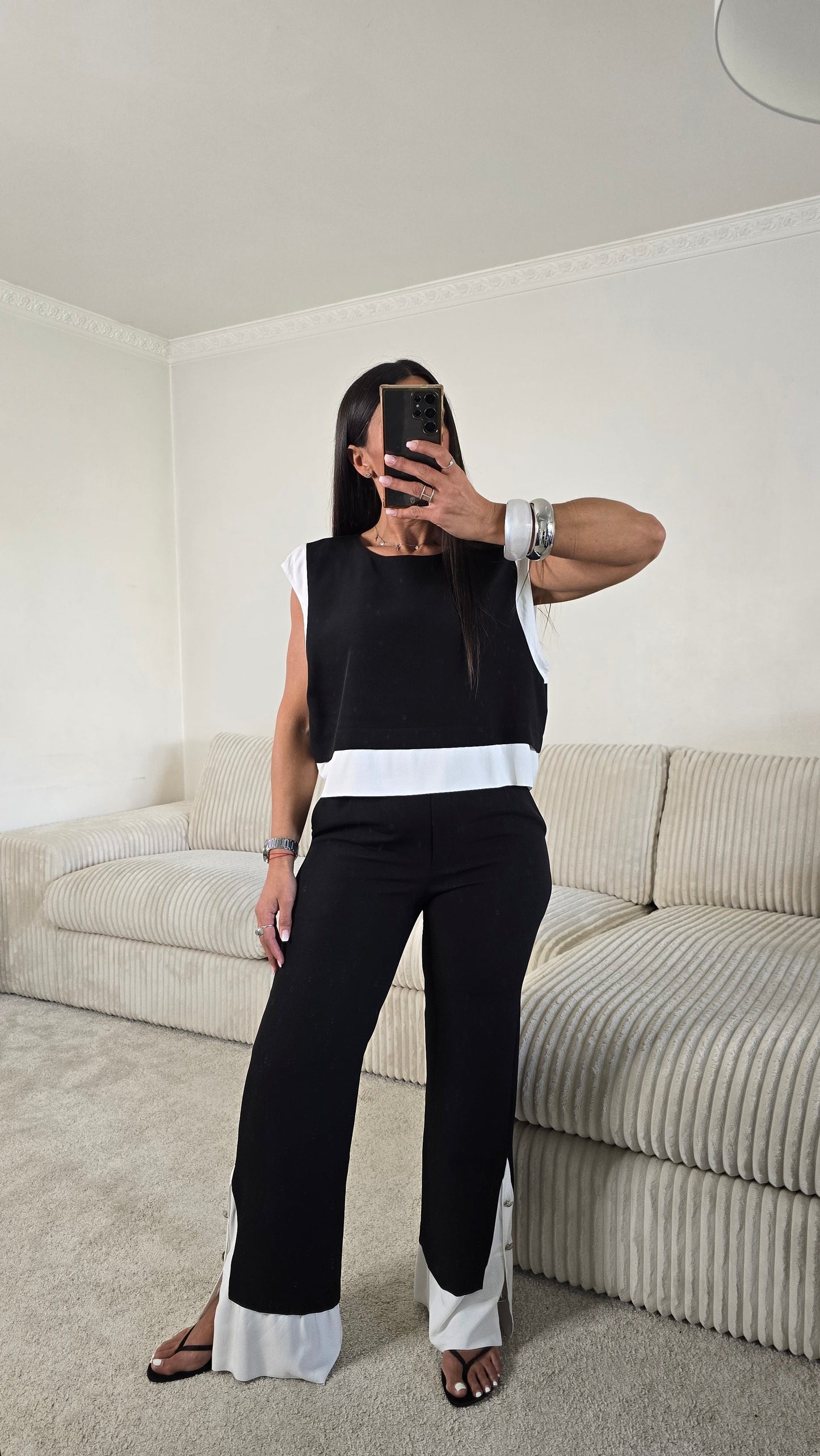 Haut noir & blanc détail bijou – fabrication française