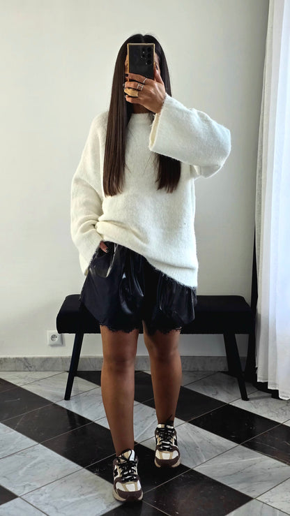 Short Simili & Dentelle Intégrée Noir – Taille Élastique