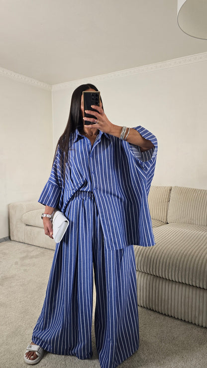 Précommande – Expédition à partir du 28/04/26.          Ensemble Rayé Chemise Oversize + Pantalon Palazzo – Bleu