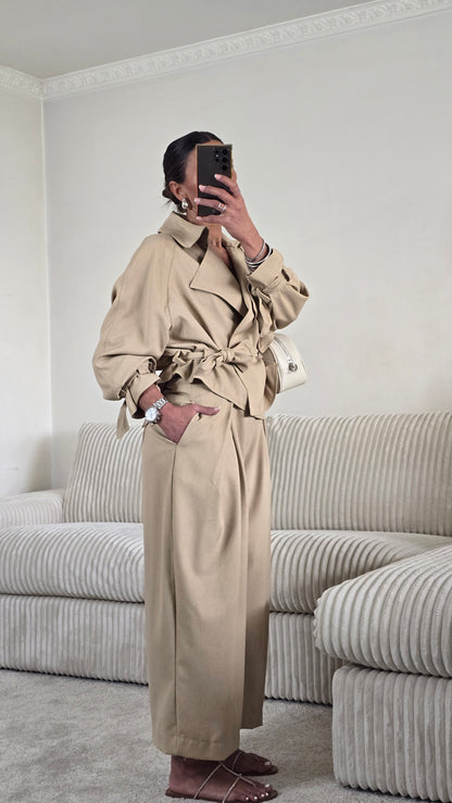 Ensemble signature ceinturé – beige sable