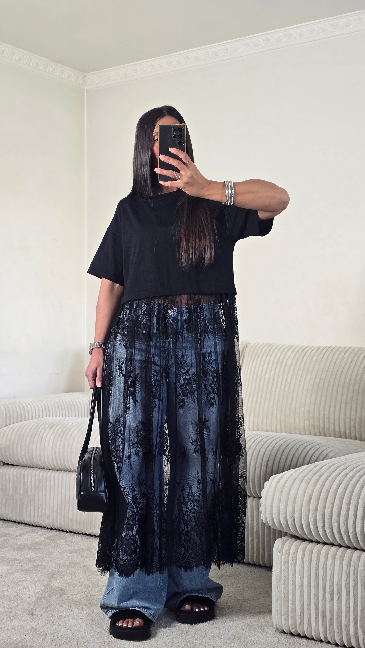 T-shirt dentelle signature – noir intense