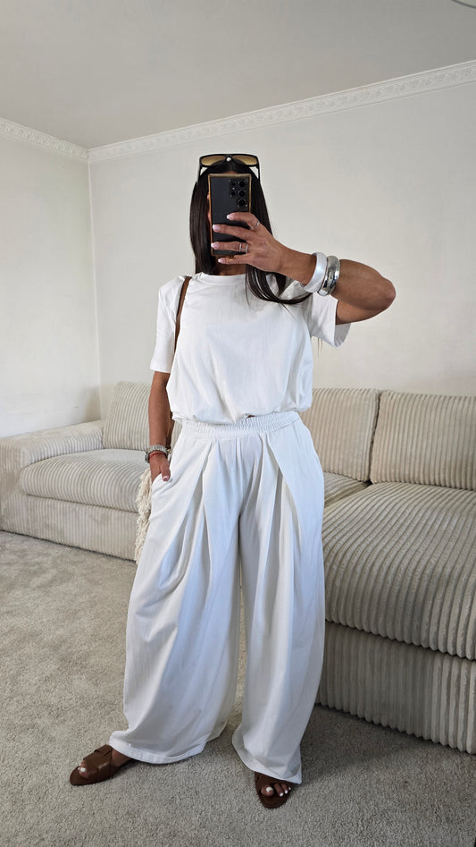 Ensemble jersey coton blanc – silhouette lumineuse & effortless