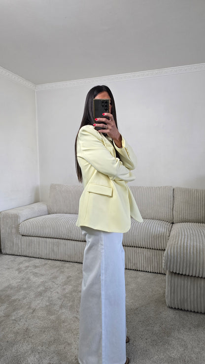 Jean palazzo blanc – coupe large structurée & taille haute