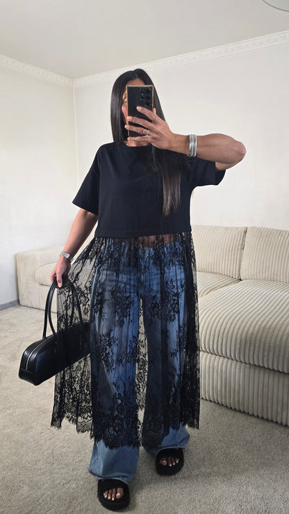 T-shirt dentelle signature – noir intense