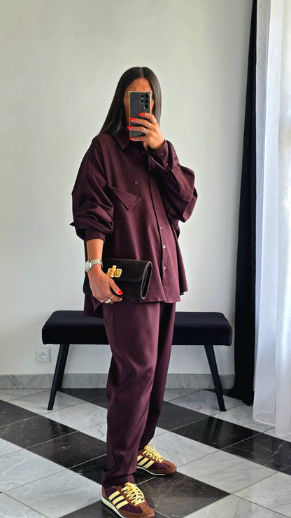 Pochette en Cuir de Vachette – Chocolat & Détails Dorés