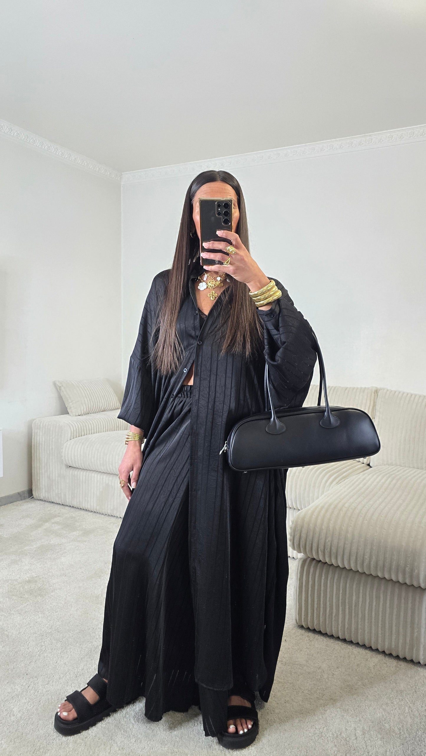 Ensemble satin texturé fluide – noir profond