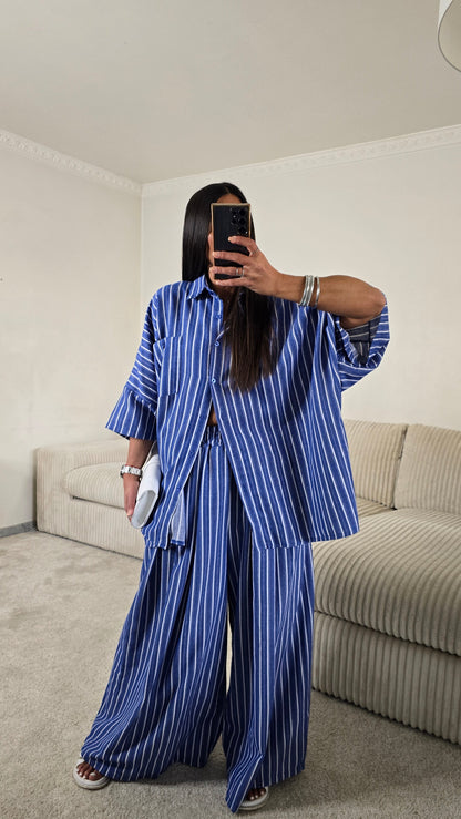 Précommande – Expédition à partir du 28/04/26.          Ensemble Rayé Chemise Oversize + Pantalon Palazzo – Bleu