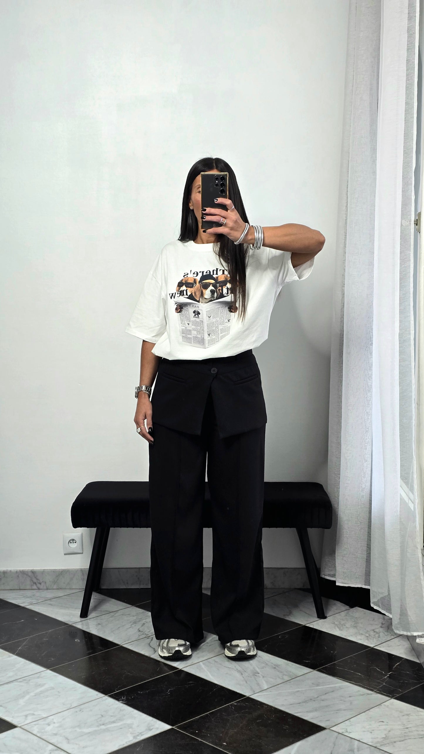 Pantalon tablier noir – coupe tailoring & détail couture