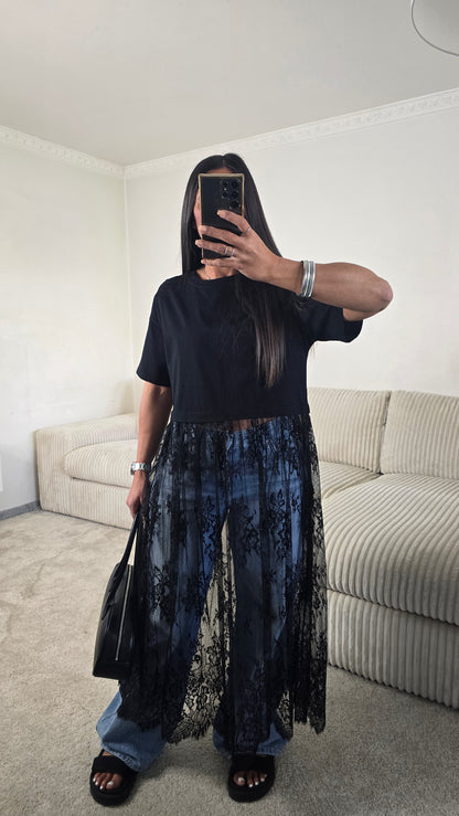 T-shirt dentelle signature – noir intense