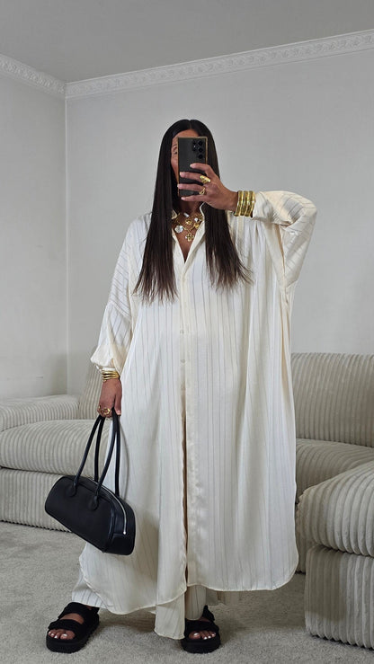 Ensemble satin texturé fluide – écru doux