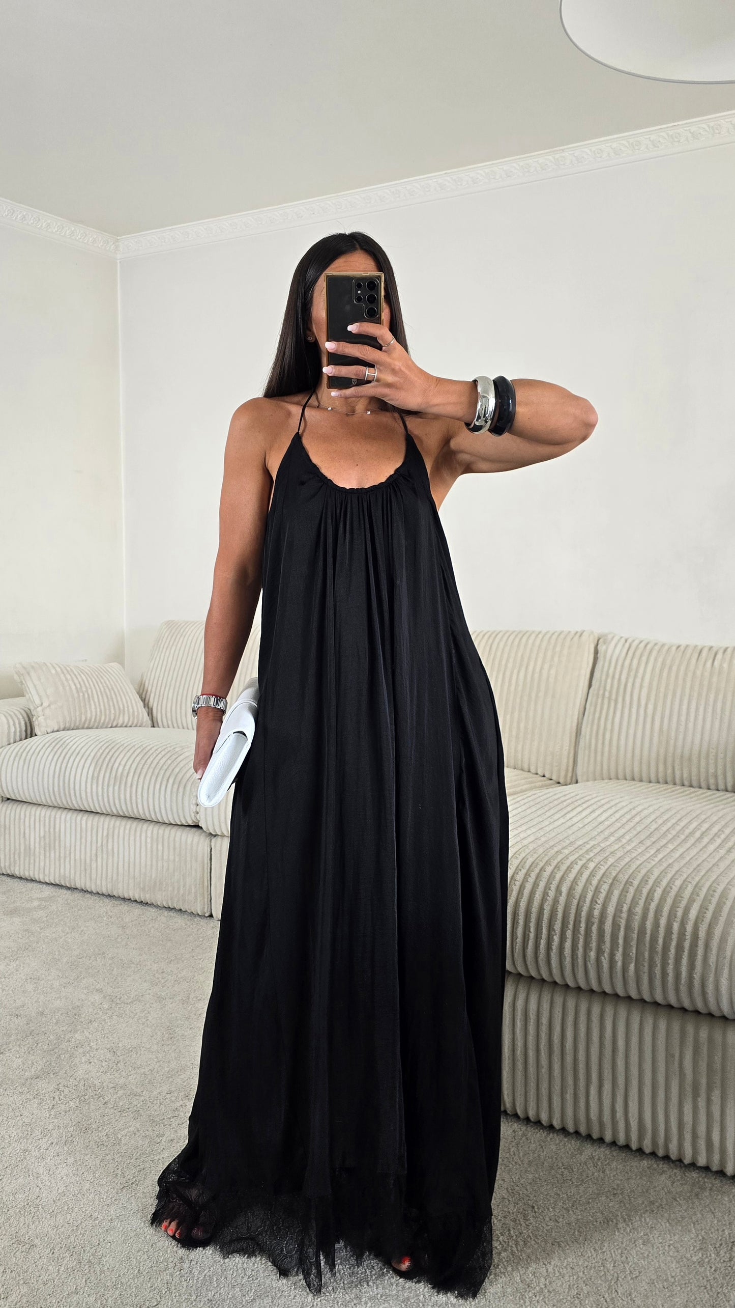 Robe longue dos nu dentelle noire