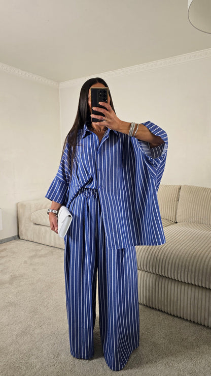 Précommande – Expédition à partir du 28/04/26.          Ensemble Rayé Chemise Oversize + Pantalon Palazzo – Bleu
