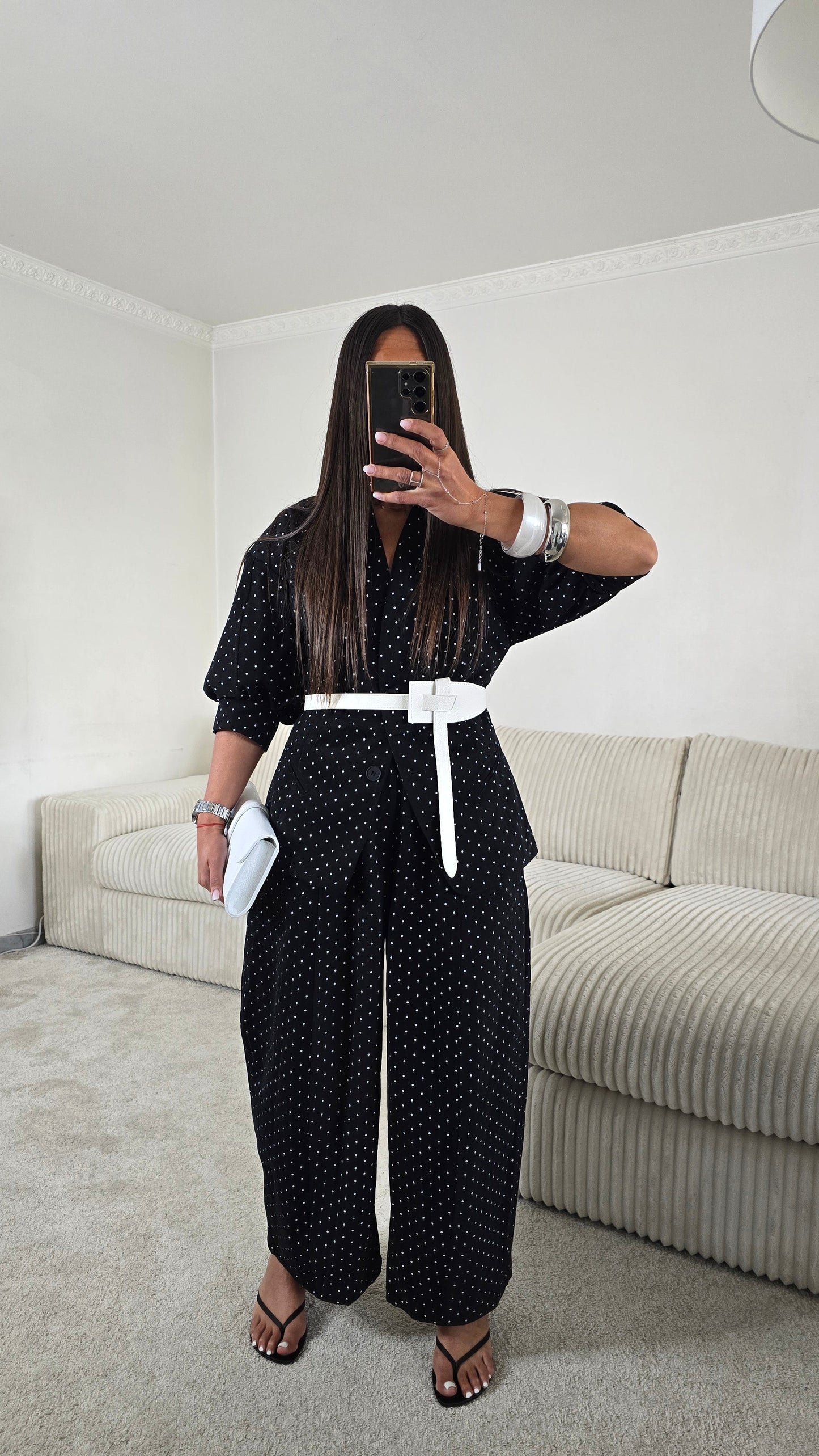 Pantalon noir à pois coupe balloon en coton – style chic & minimaliste
