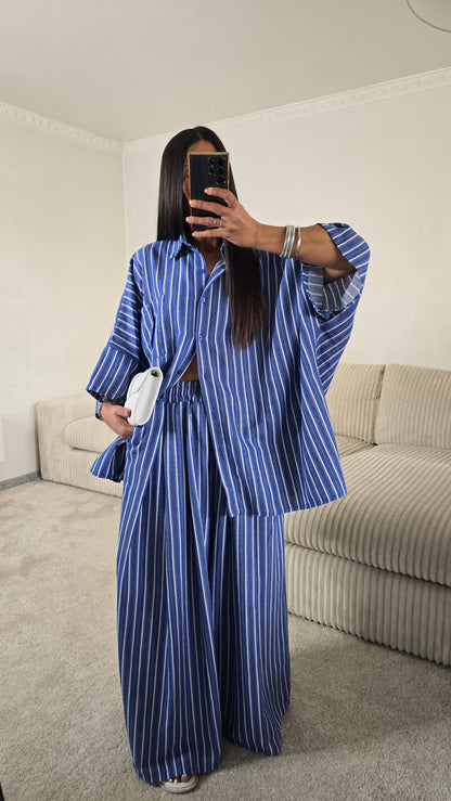 Précommande – Expédition à partir du 28/04/26.          Ensemble Rayé Chemise Oversize + Pantalon Palazzo – Bleu