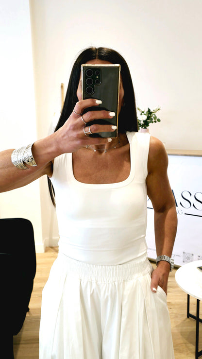 Débardeur Sculptant avec Coussinets Intégrés – Blanc Cassé