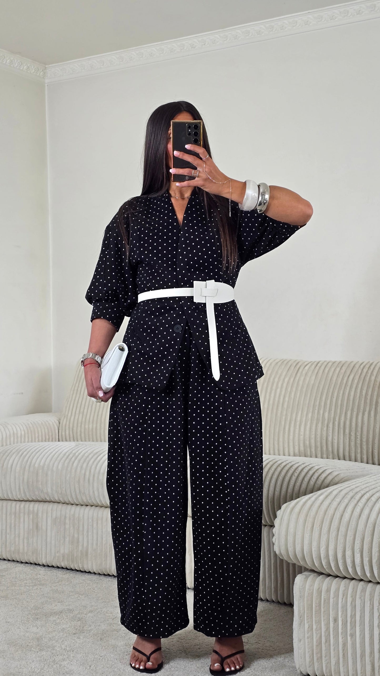 Veste noire à pois manches courtes – style chic & rétro moderne