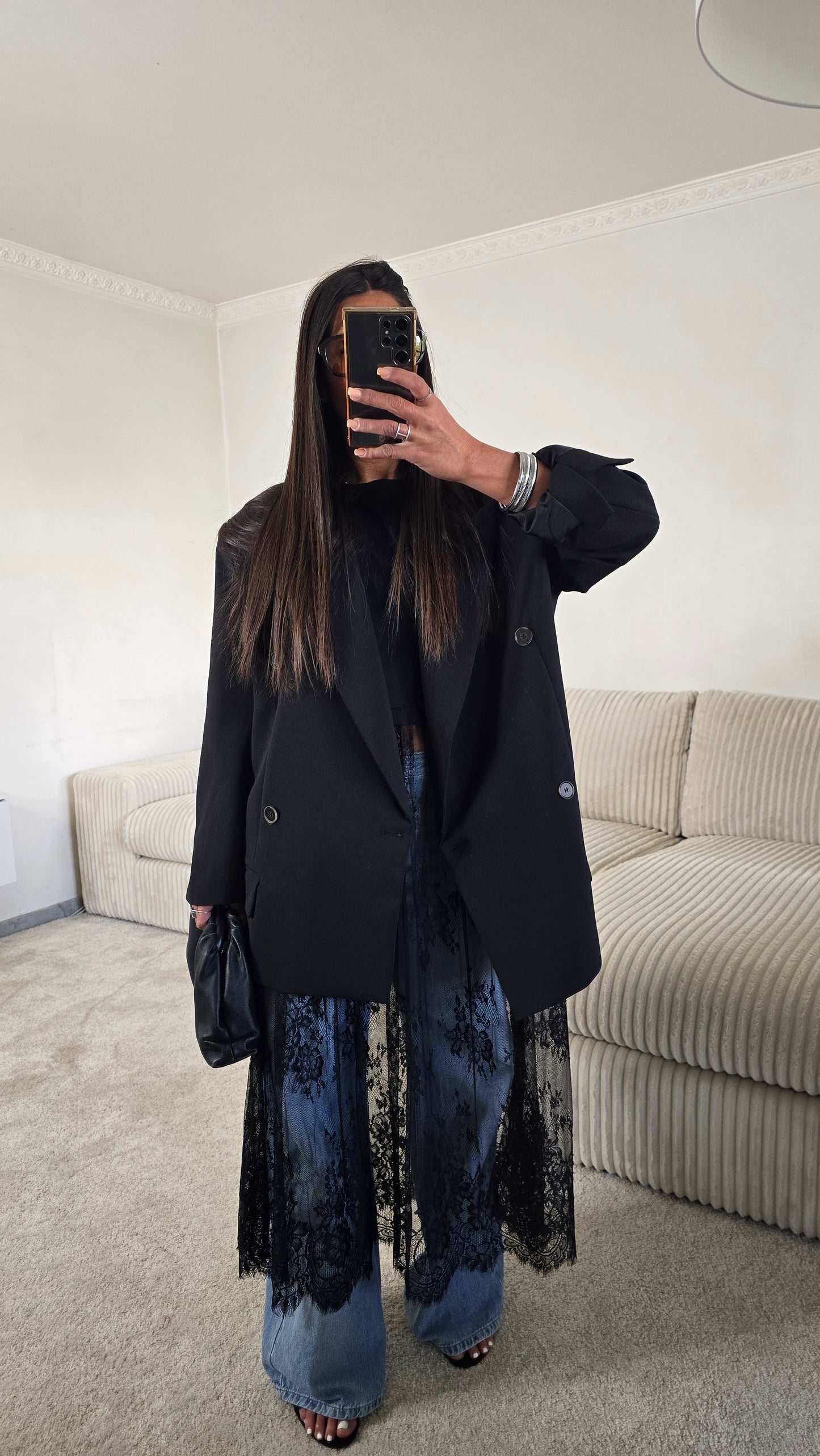 T-shirt dentelle signature – noir intense