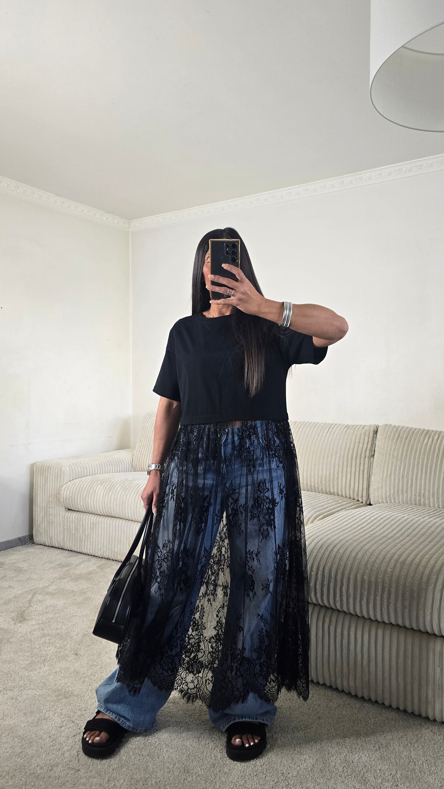 T-shirt dentelle signature – noir intense