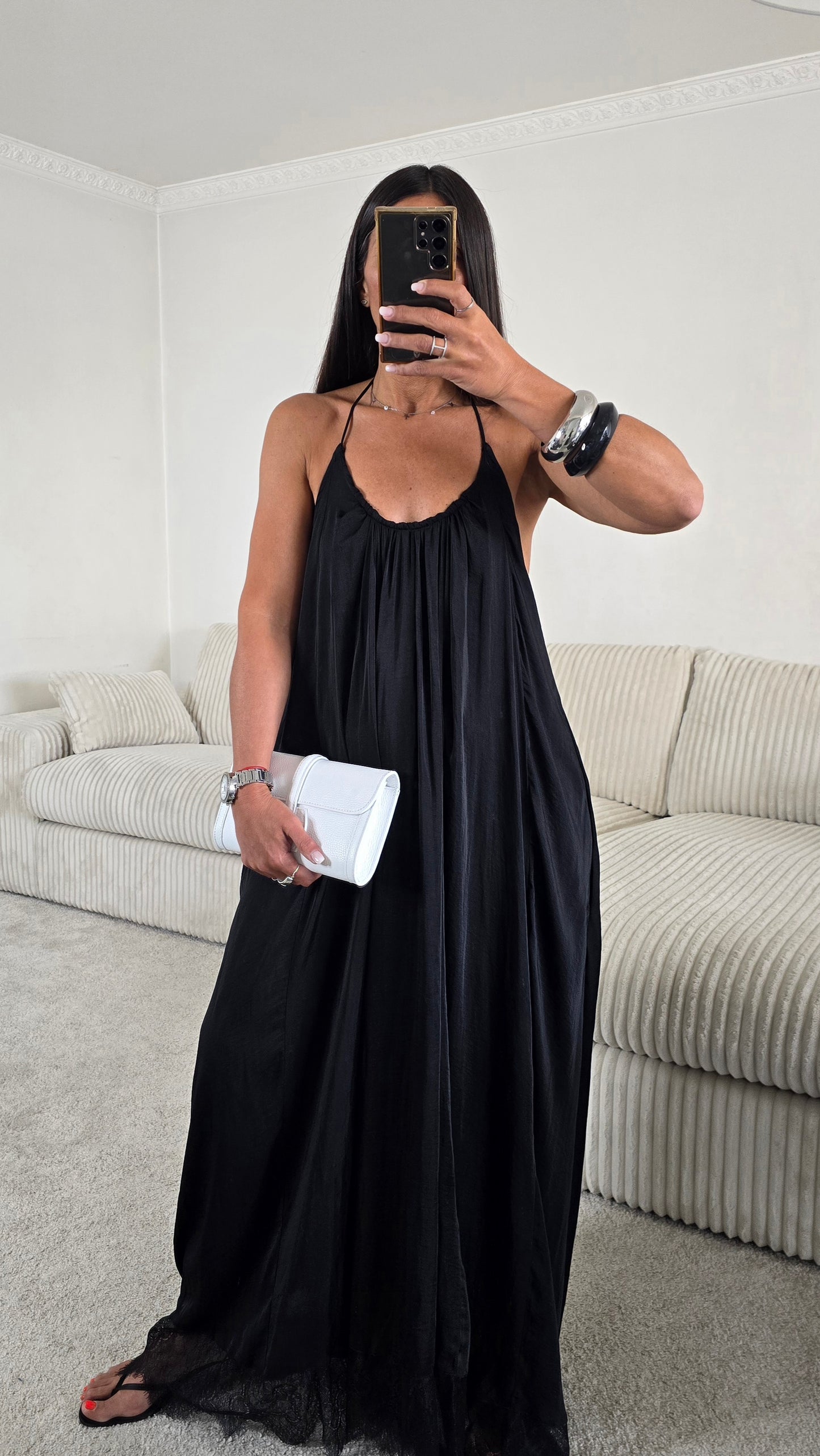 Robe longue dos nu dentelle noire