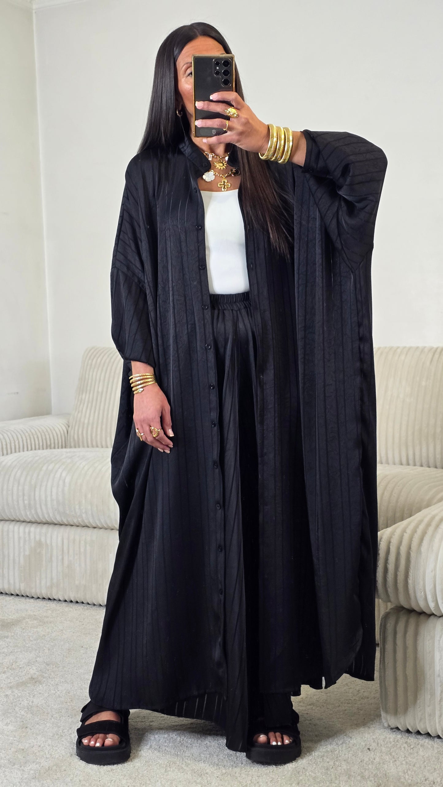 Ensemble satin texturé fluide – noir profond