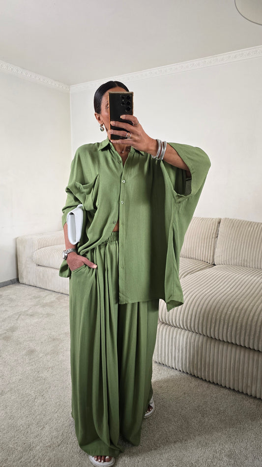 Ensemble ample vert matcha – confort et allure