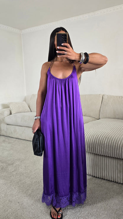 Robe longue - dentelle violette